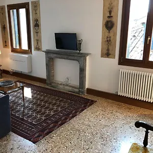 https://casa-regini-venezia.hotelslidodijesolo.com